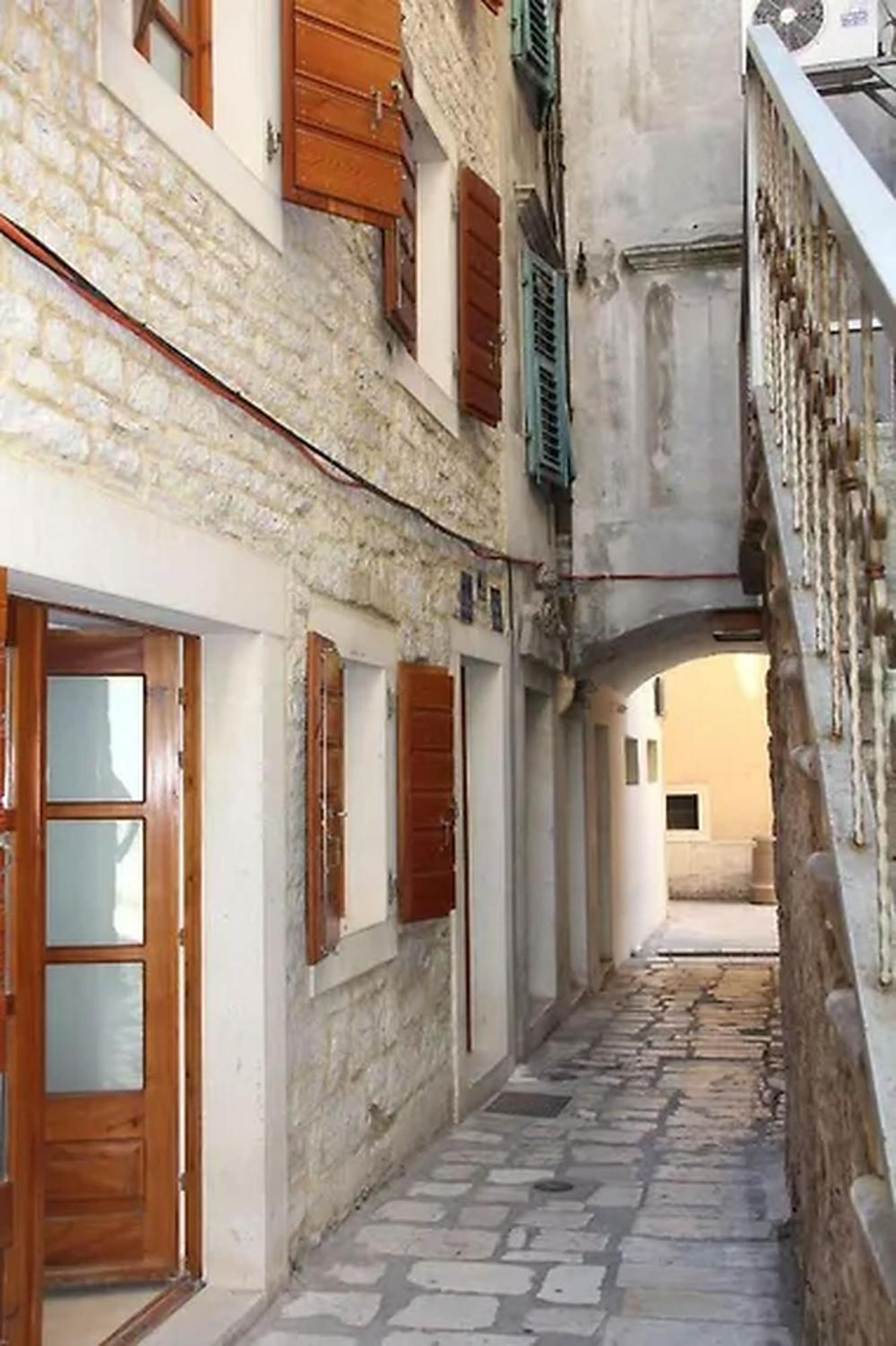 Sunny Rooms And Suites Šibenik Eksteriør bilde