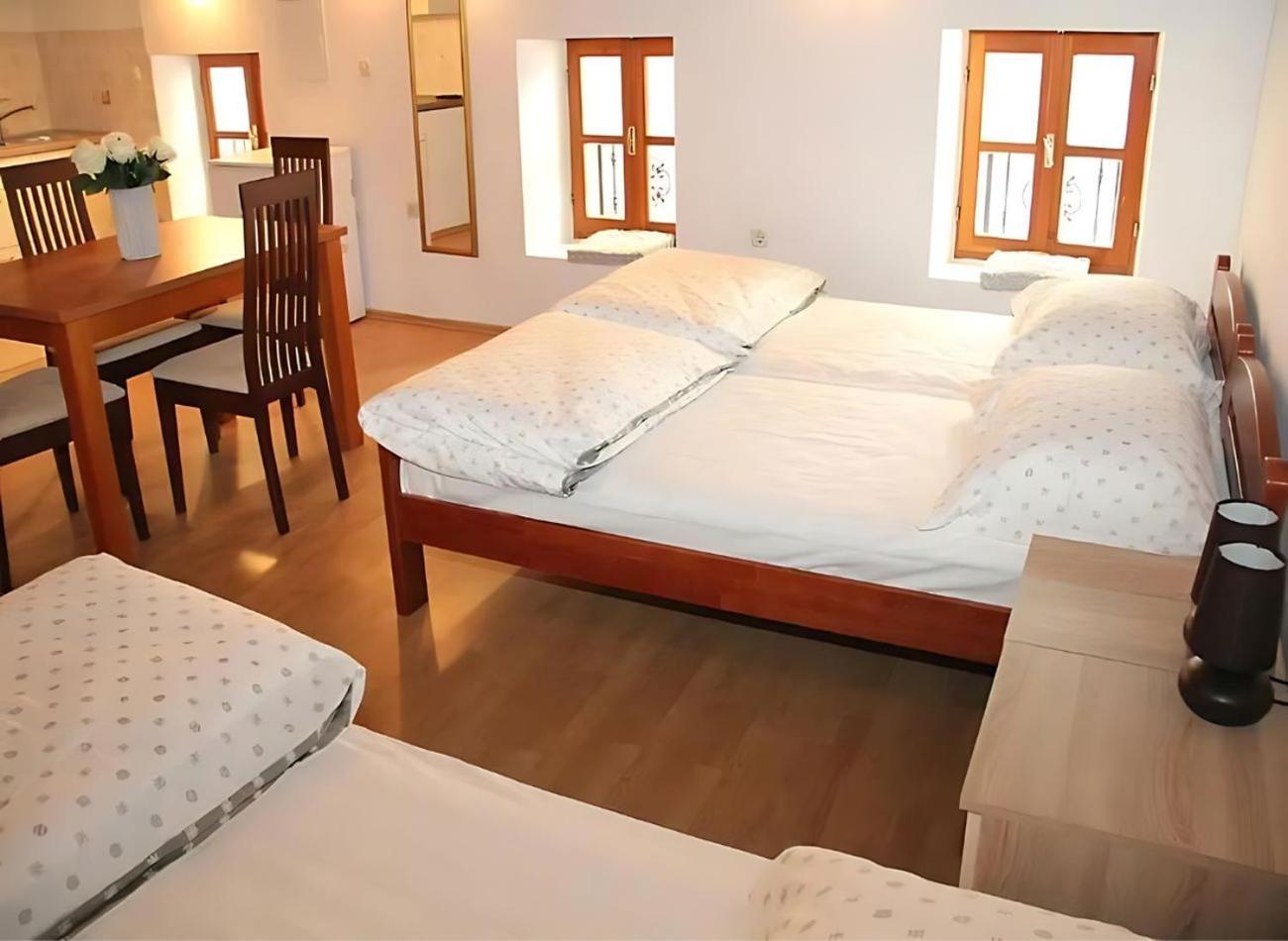 Sunny Rooms And Suites Šibenik Eksteriør bilde