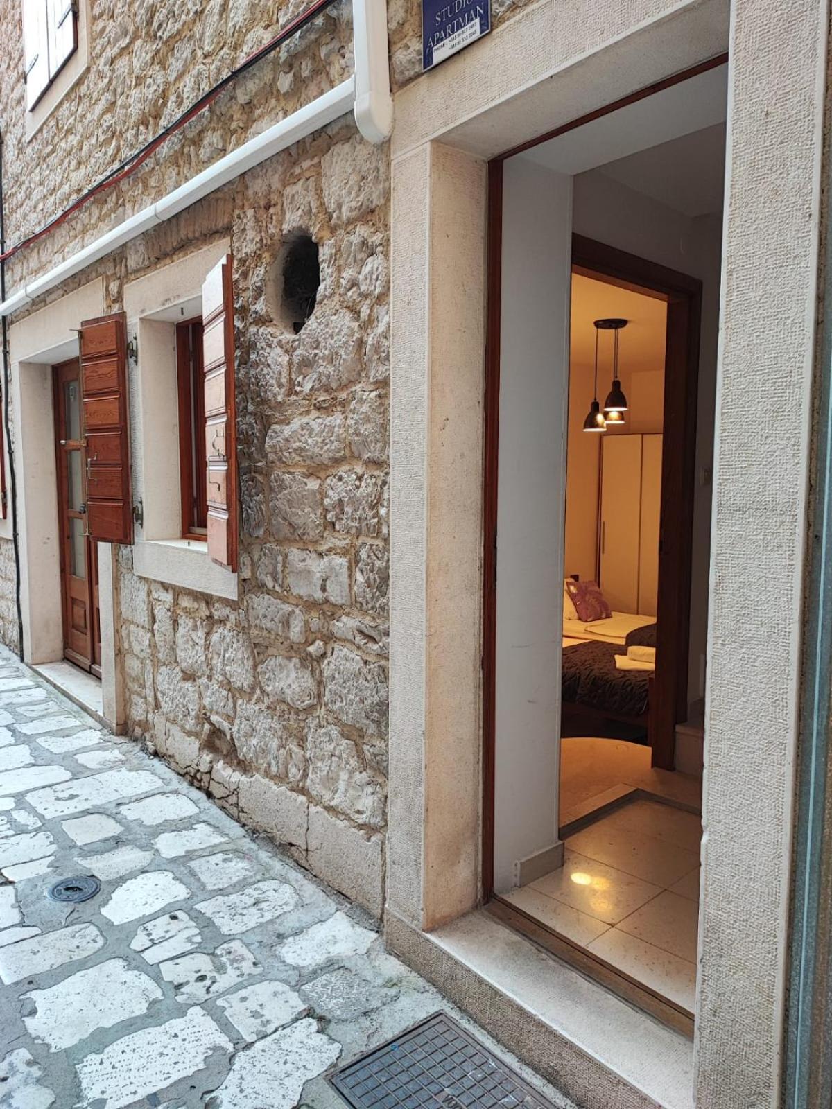Sunny Rooms And Suites Šibenik Eksteriør bilde